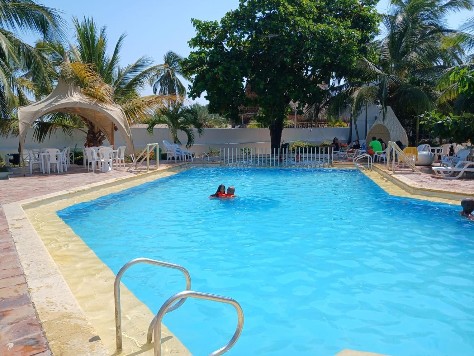 Hotel Tropical Inn Playa de Punta Arena Eksteriør billede