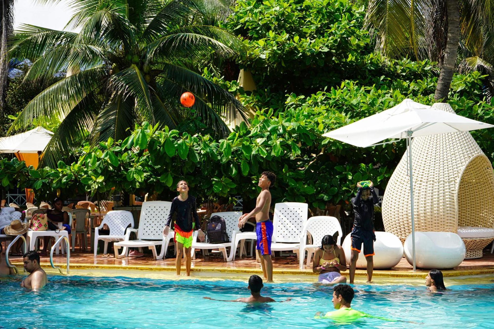 Hotel Tropical Inn Playa de Punta Arena Eksteriør billede